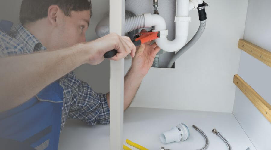 Expert burst pipe repair services in Red Banks, MS